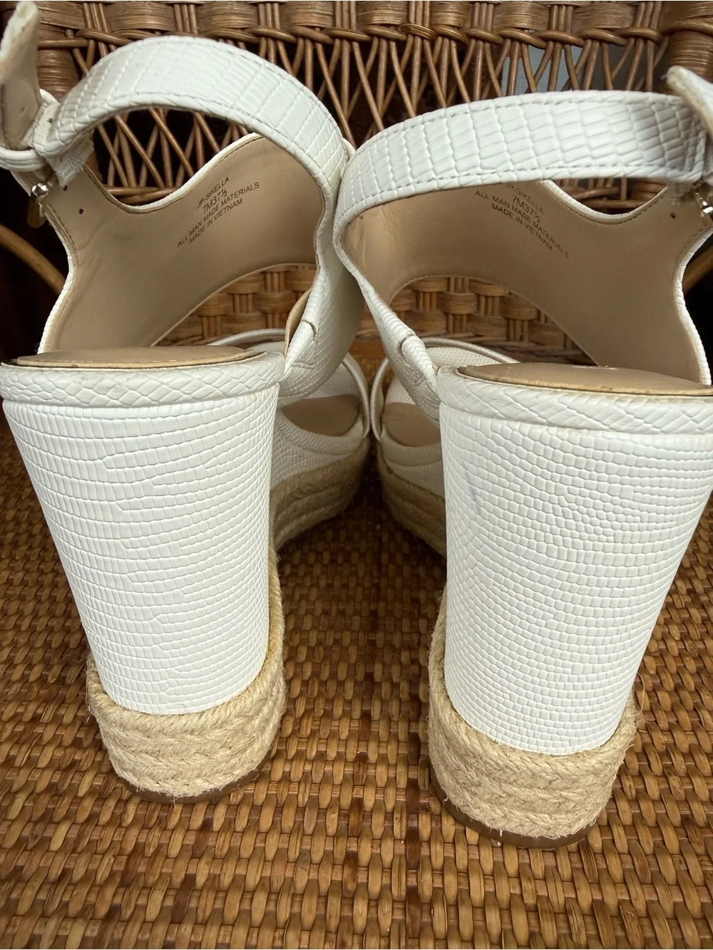 Jessica Simpson stylish white